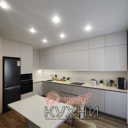 Кухня двухуровневая угловая МДФ пластик TLD 1080